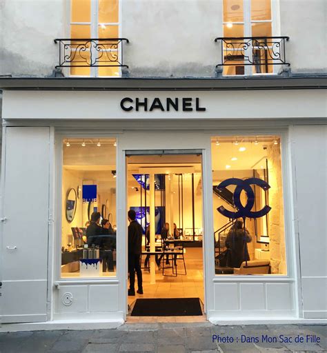 Chanel boutiques Paris